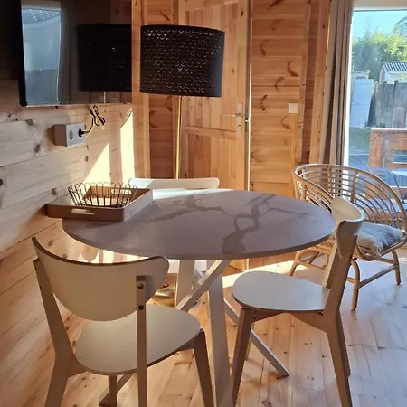 Cozy Wooden 20 Minutes From Bordeaux Appartement